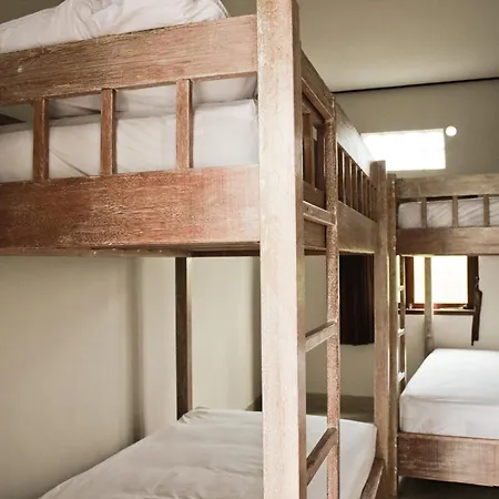 Hotel Matra Bali Surf Camp